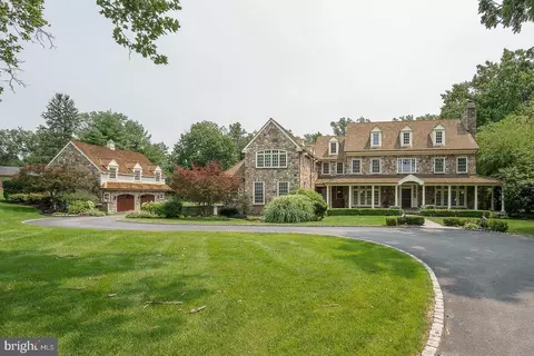 2048 Buttonwood Rd, Berwyn, PA 19312