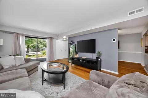 188 Summit House #188, West Chester, PA 19382