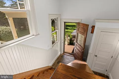 Entry Way - 312 S Waterloo Rd, Devon, PA 19333 photo 17 of 19