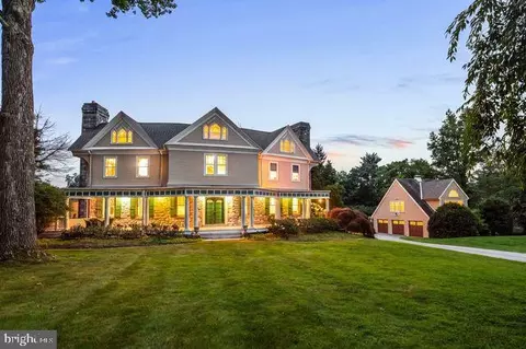 Exterior - 312 S Waterloo Rd, Devon, PA 19333 photo 1 of 17