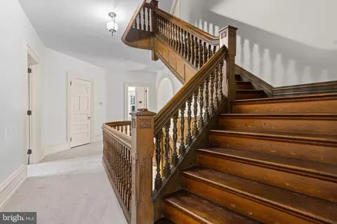 Entry Way - 312 S Waterloo Rd, Devon, PA 19333 photo 13 of 19
