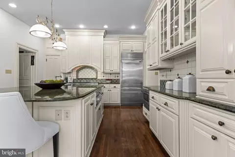 Kitchen - 312 S Waterloo Rd, Devon, PA 19333 photo 7 of 8