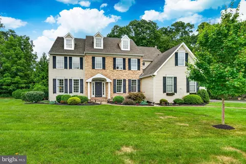 1003 Hidden Hollow Ln NE, West Chester, PA 19380