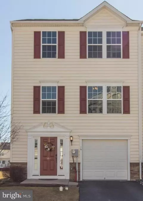 16 Tuxford Ln, Coatesville, PA 19320