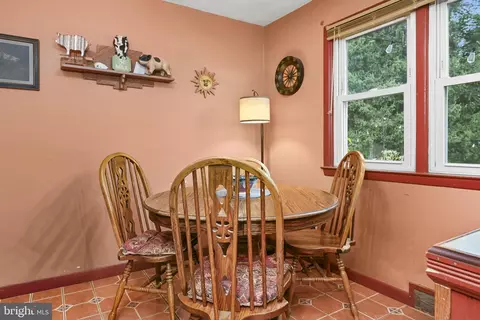 Dining - 531 Kenview Ave, Kennett Square, PA 19348 photo 1 of 1