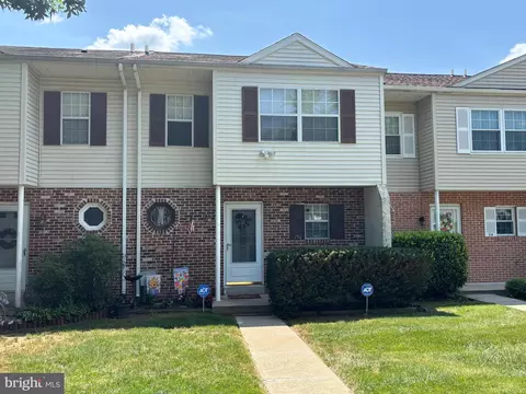 256 Carlyn Ct, Downingtown, PA 19335
