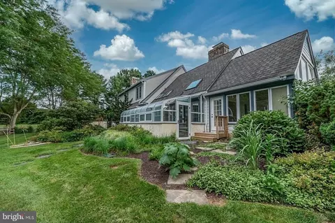 Exterior - 2 Steeplechase Ln, Malvern, PA 19355 photo 10 of 12