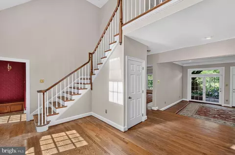 Entry Way - 2 Steeplechase Ln, Malvern, PA 19355 photo 2 of 2
