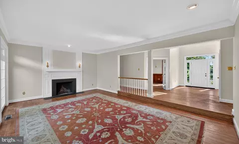 Living - 2 Steeplechase Ln, Malvern, PA 19355 photo 1 of 9