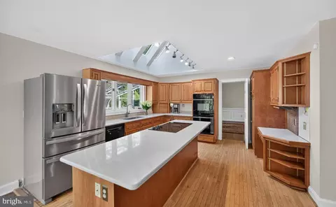 Kitchen - 2 Steeplechase Ln, Malvern, PA 19355 photo 2 of 3