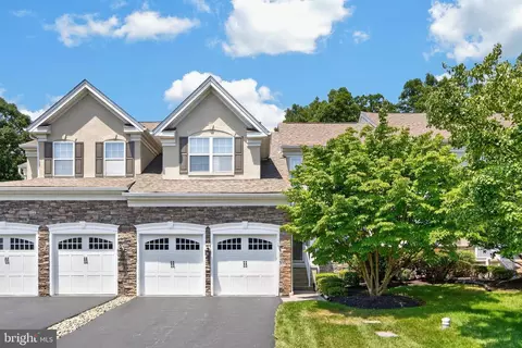 2232 Pembroke Ln, Chester Springs, PA 19425