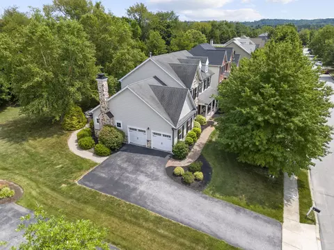 View/Area - 27 Cameron Ct, Exton, PA 19341 photo 4 of 7