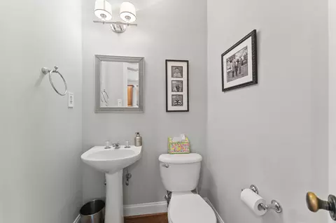 Bath - 27 Cameron Ct, Exton, PA 19341 photo 1 of 5