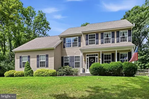 125 Jamie Ln, Coatesville, PA 19320