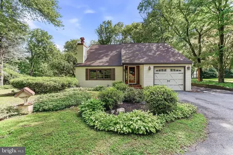 2758 Newark Rd, West Grove, PA 19390