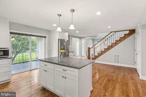 Entry Way - 103 Erika Ln, Wayne, PA 19087 photo 4 of 6