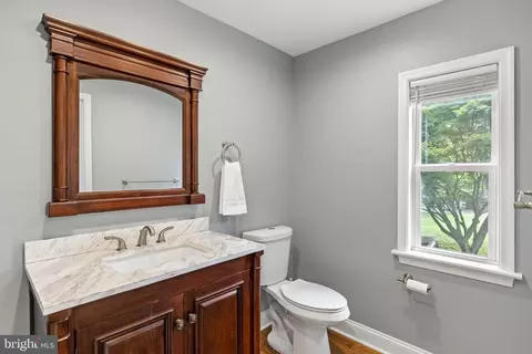 Entry Way - 103 Erika Ln, Wayne, PA 19087 photo 5 of 6