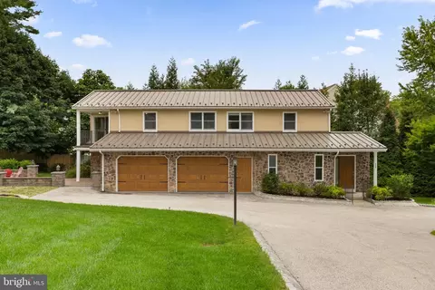 Exterior - 103 Erika Ln, Wayne, PA 19087 photo 2 of 11