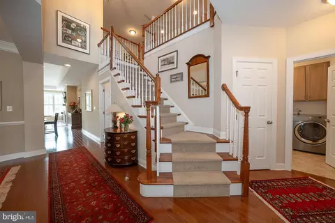 30 Meadow View Ln, Malvern, PA 19355