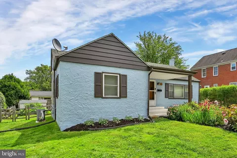 841 Taylor St, Kennett Square, PA 19348