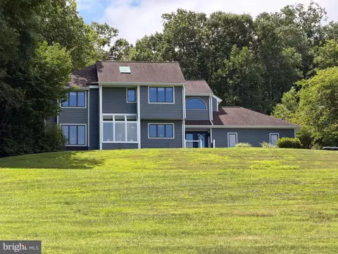 125 Dowlin Forge Rd, Downingtown, PA 19335