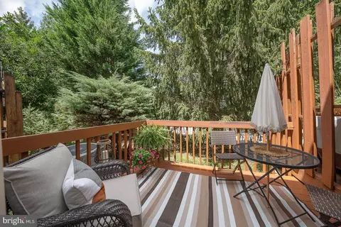 Exterior - 77 Abrams Ln, Chesterbrook, PA 19087 photo 4 of 5