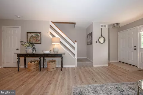 Entry Way - 77 Abrams Ln, Chesterbrook, PA 19087 photo 4 of 8