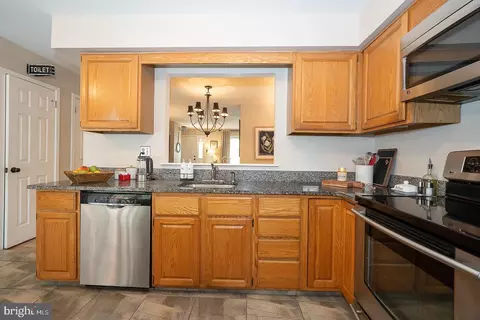 Kitchen - 77 Abrams Ln, Chesterbrook, PA 19087 photo 2 of 4