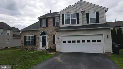 102 S Inverness Way, Coatesville, PA 19320