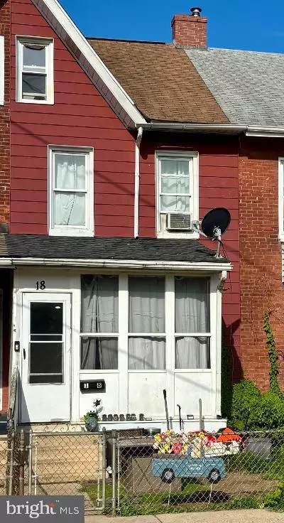 18 Pennsylvania Ave, Coatesville, PA 19320