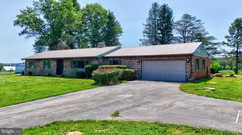 254 Street Rd, Cochranville, PA 19330
