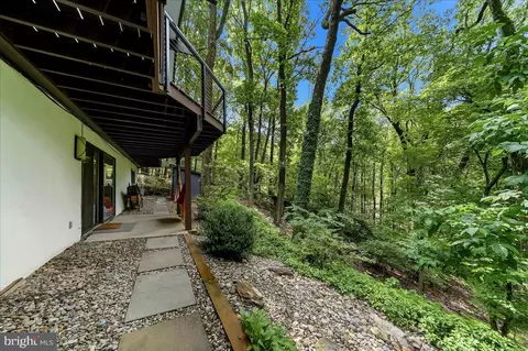 Exterior - 564 Pugh Rd, Wayne, PA 19087 photo 6 of 14