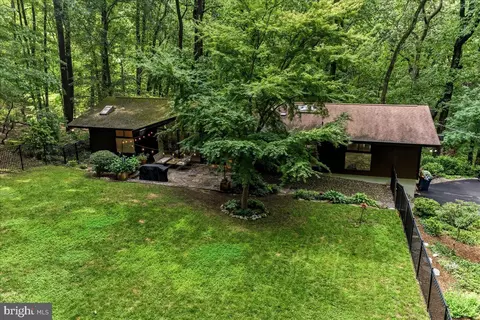 Exterior - 564 Pugh Rd, Wayne, PA 19087 photo 11 of 14