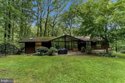 Exterior - 564 Pugh Rd, Wayne, PA 19087 photo 14 of 14