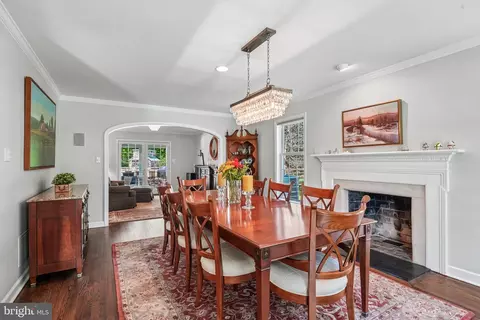 Dining - 409 Chester Rd, Devon, PA 19333 photo 2 of 4