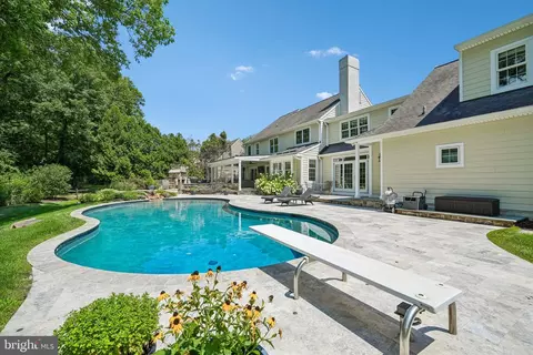 Exterior - 409 Chester Rd, Devon, PA 19333 photo 6 of 12