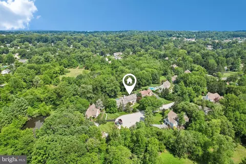 View/Area - 409 Chester Rd, Devon, PA 19333 photo 4 of 6