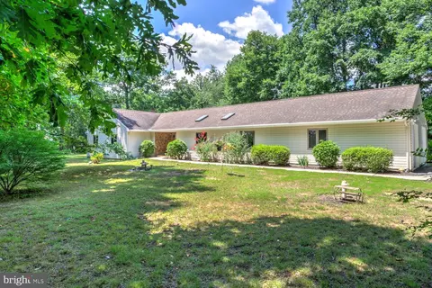 10 Grow Rd, Honey Brook, PA 19344