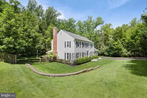 Exterior - 683 Hollow Rd, Wayne, PA 19087 photo 5 of 12