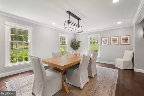 Dining - 683 Hollow Rd, Wayne, PA 19087 photo 3 of 4