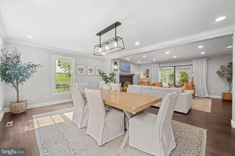Dining - 683 Hollow Rd, Wayne, PA 19087 photo 4 of 4