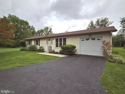 182 Seltzer Ave, Coatesville, PA 19320