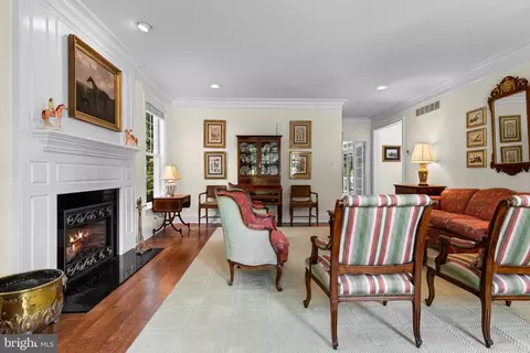 Living - 225 Sugartown Rd, Devon, PA 19333 photo 6 of 6