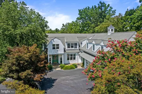 Exterior - 225 Sugartown Rd, Devon, PA 19333 photo 1 of 11