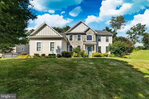 328 Creek Crossing Ln, Chester Springs, PA 19425