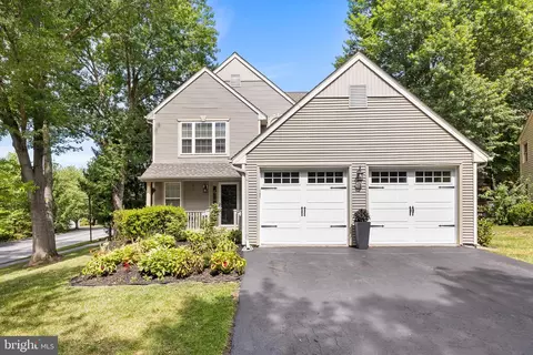 11 Osprey Ln, Downingtown, PA 19335