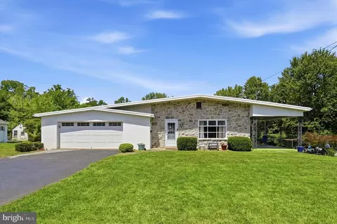 601 New St, Spring City, PA 19475