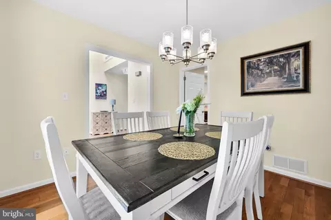 Dining - 301 Fox Run, Exton, PA 19341 photo 2 of 2