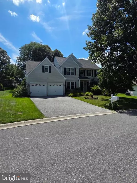 8 Sweetbriar Rd, Coatesville, PA 19320