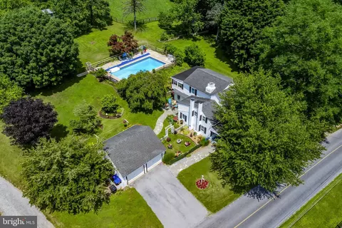 481 Brandamore Rd, Honey Brook, PA 19344